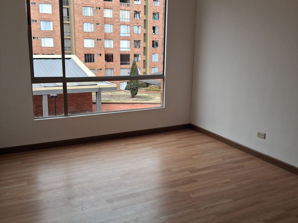 Apartamento de 3 alcobas en venta en Ciudad Salitre Occidental, Bogotá, 77 m² · foto 13 de 20