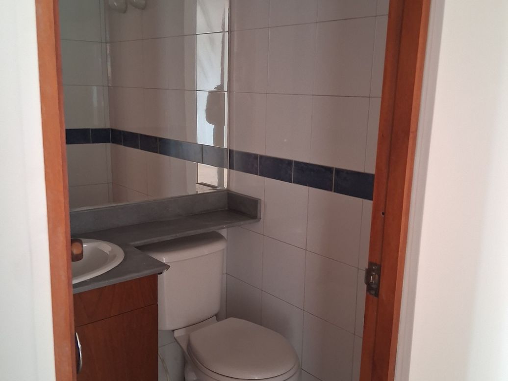 Apartamento de 3 alcobas en venta en Ciudad Salitre Occidental, Bogotá, 77 m² · foto 3 de 20