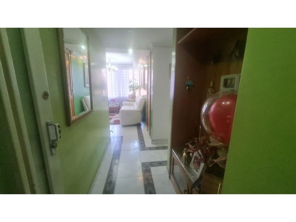 Apartamento de 3 alcobas en venta en Andes Norte, Bogotá, 88 m² · foto 2 de 16