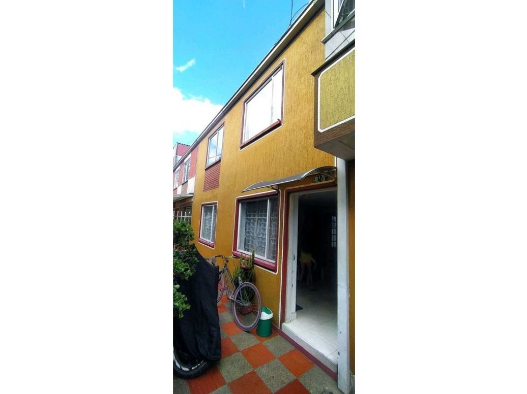 Casa de 8 alcobas en venta en Muzu, Bogotá, 87 m² · foto 3 de 20