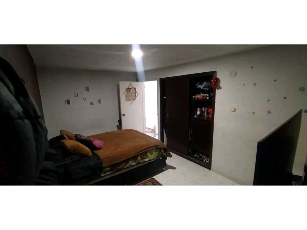 Casa de 8 alcobas en venta en Muzu, Bogotá, 87 m² · foto 18 de 20