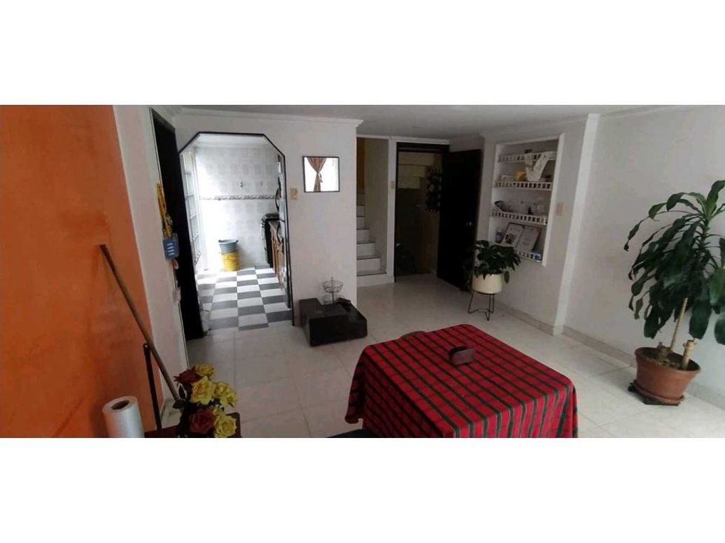 Casa de 8 alcobas en venta en Muzu, Bogotá, 87 m² · foto 5 de 20