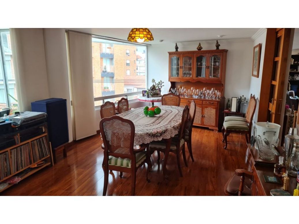 Apartamento de 3 alcobas en venta en San Patricio, Bogotá, 240 m² · foto 7 de 20
