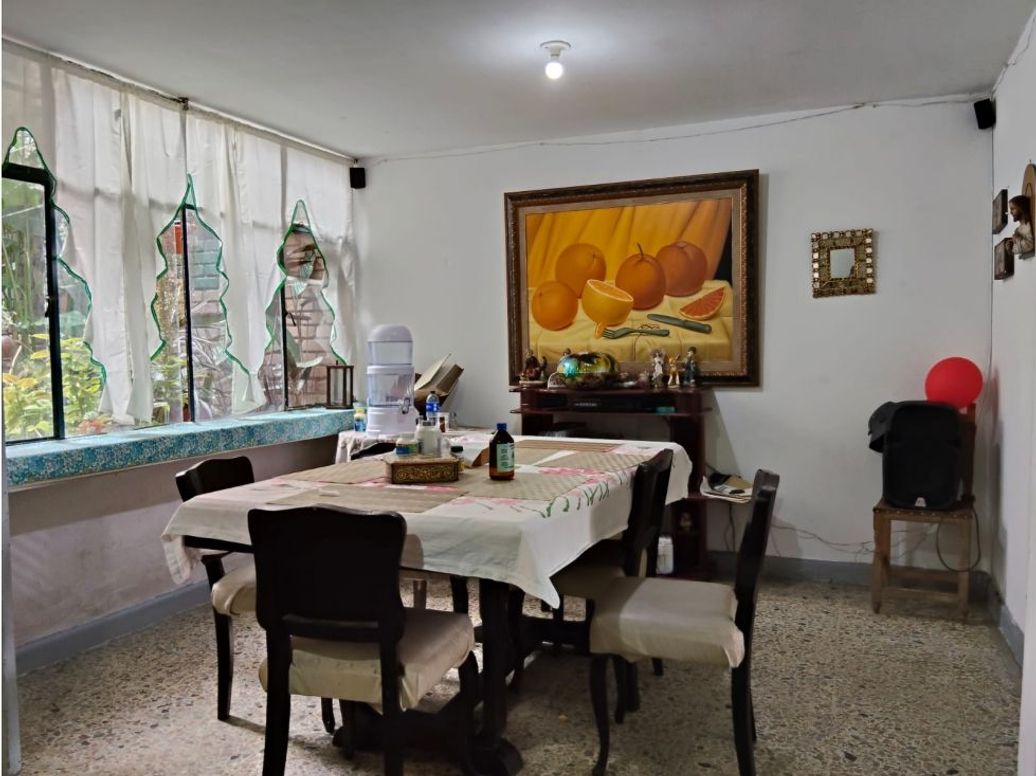 Casa de 6 alcobas en venta en Super Manzana 5, Bogotá, 186 m² · foto 3 de 16