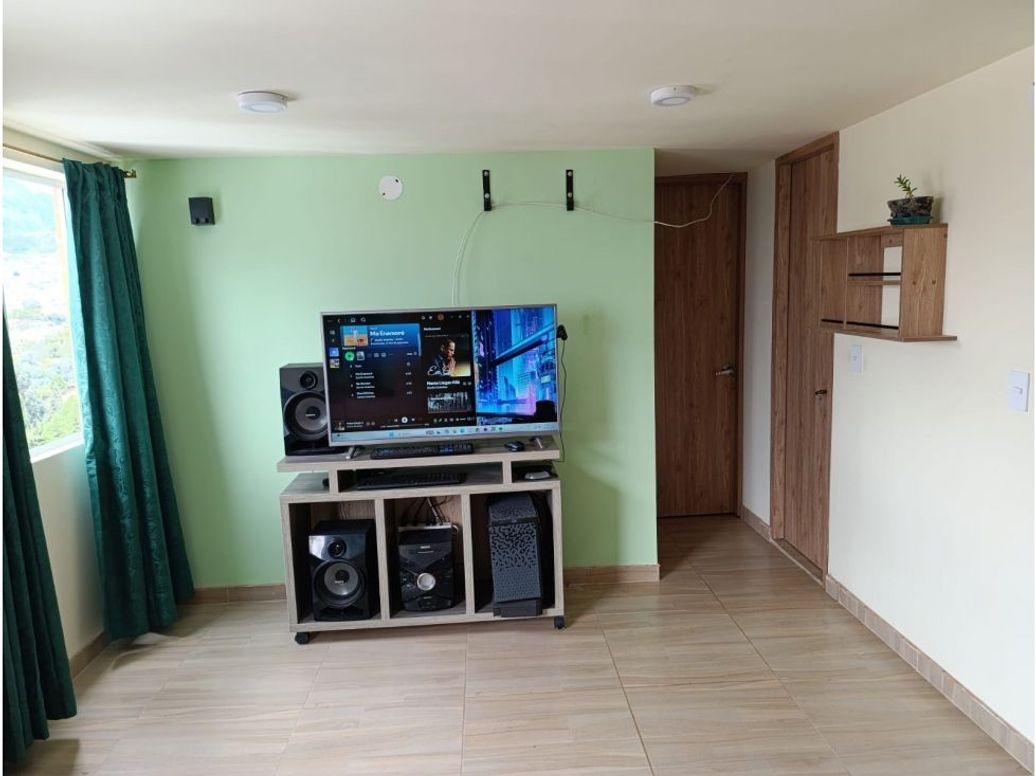 Apartamento de 2 alcobas en venta en 20 De Julio, Bogotá, 45 m² · foto 3 de 15
