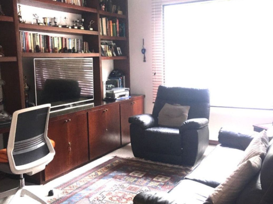 Casa de 3 alcobas en venta en Cerros De Santa Barbara, Bogotá, 216 m² · foto 15 de 20