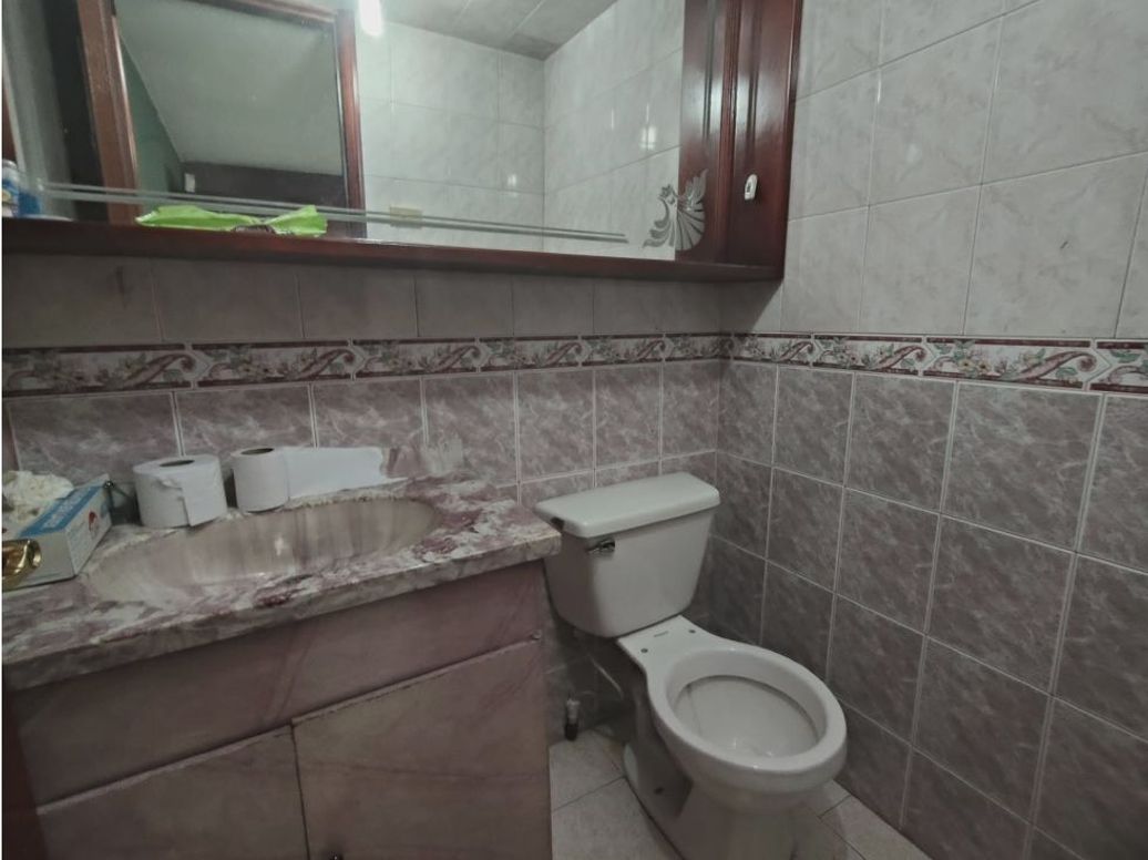 Casa de 9 alcobas en venta en Eduardo Frei, Bogotá, 394 m² · foto 8 de 20