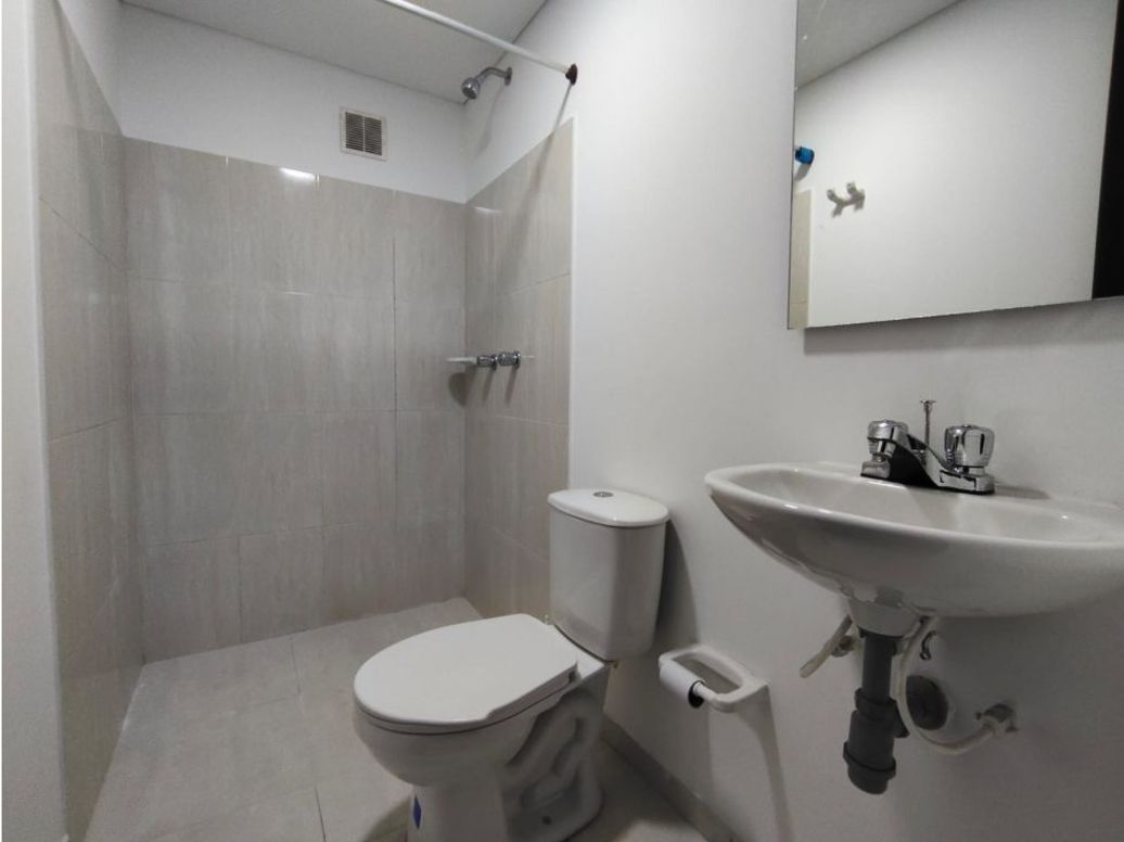 Apartamento de 1 alcoba en venta en Santa Lucía, Bogotá, 41 m² · foto 8 de 18