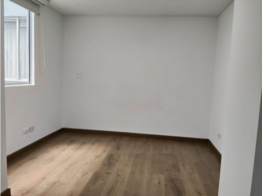 Apartamento de 1 alcoba en venta en Santa Lucía, Bogotá, 41 m² · foto 4 de 18