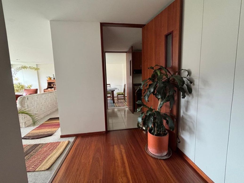 Apartamento de 3 alcobas en venta en Rincon Del Cedro, Bogotá, 98 m² · foto 7 de 17