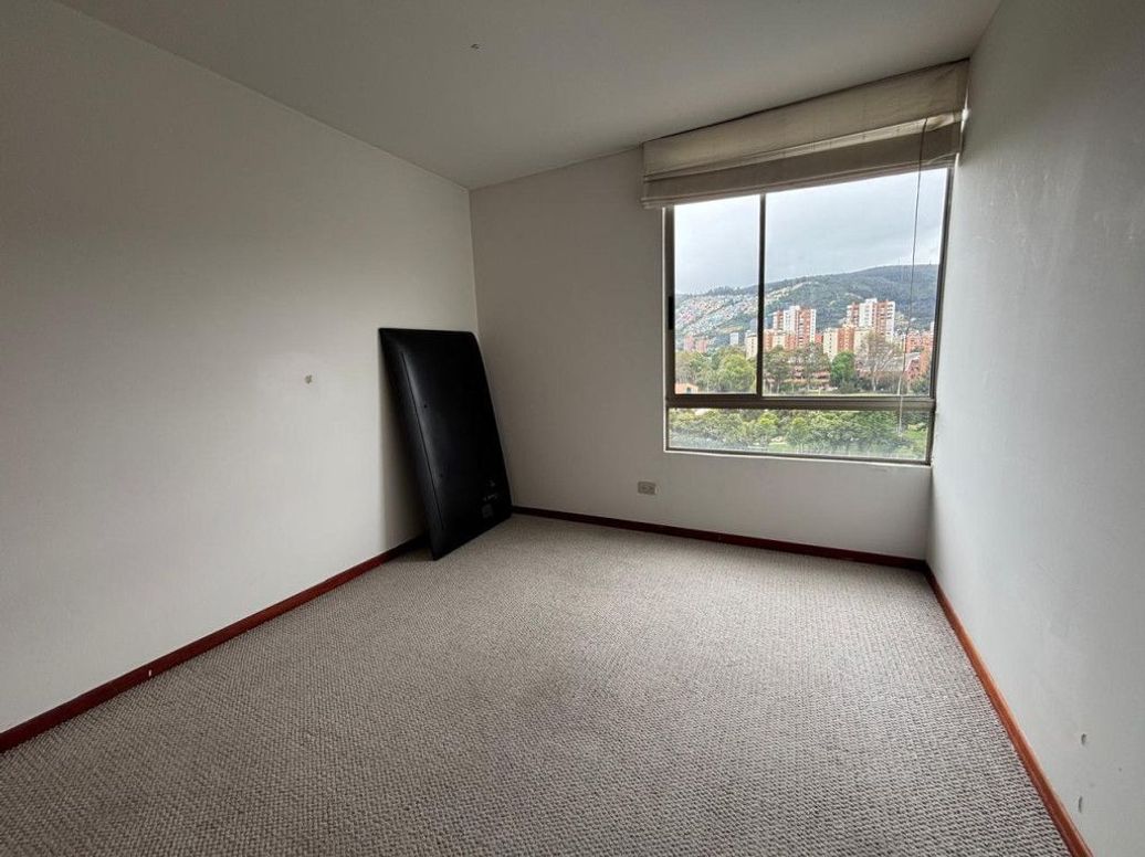 Apartamento de 3 alcobas en venta en Rincon Del Cedro, Bogotá, 98 m² · foto 6 de 17