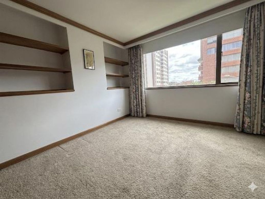 Apartamento de 3 alcobas en venta en Santa Barbara Central, Bogotá, 162 m² · foto 12 de 17