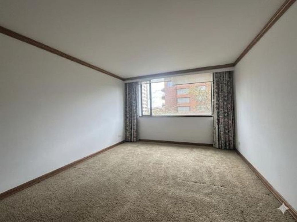 Apartamento de 3 alcobas en venta en Santa Barbara Central, Bogotá, 162 m² · foto 9 de 17