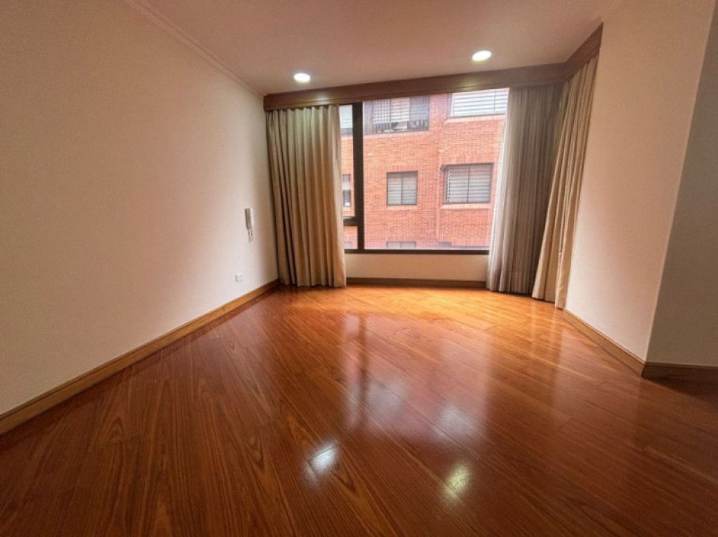 Apartamento de 2 alcobas en venta en Chicó Norte, Bogotá, 196 m² · foto 10 de 20