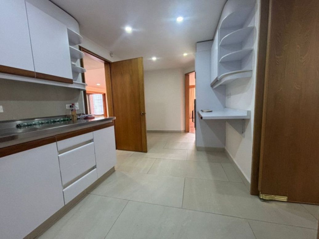 Apartamento de 2 alcobas en venta en Chicó Norte, Bogotá, 196 m² · foto 6 de 20