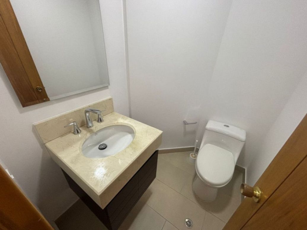 Apartamento de 2 alcobas en venta en Chicó Norte, Bogotá, 196 m² · foto 14 de 20