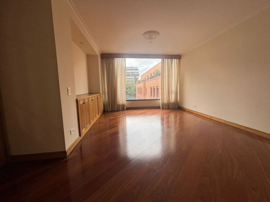 Apartamento de 2 alcobas en venta en Chicó Norte, Bogotá, 196 m² · foto 18 de 20