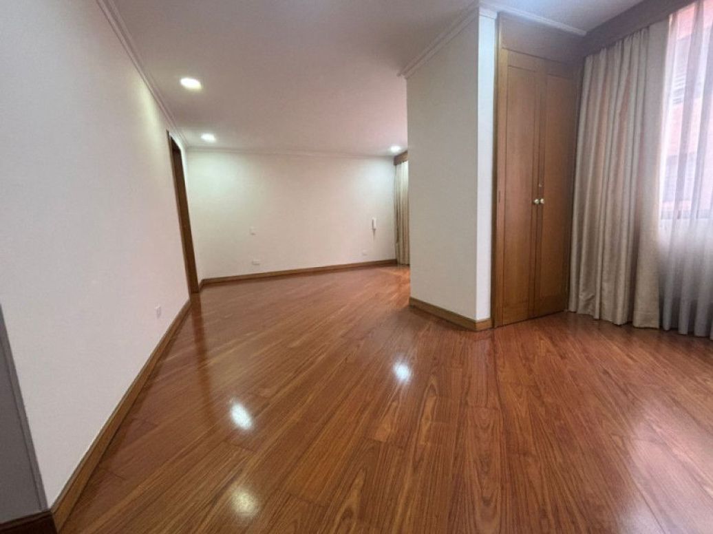 Apartamento de 2 alcobas en venta en Chicó Norte, Bogotá, 196 m² · foto 17 de 20