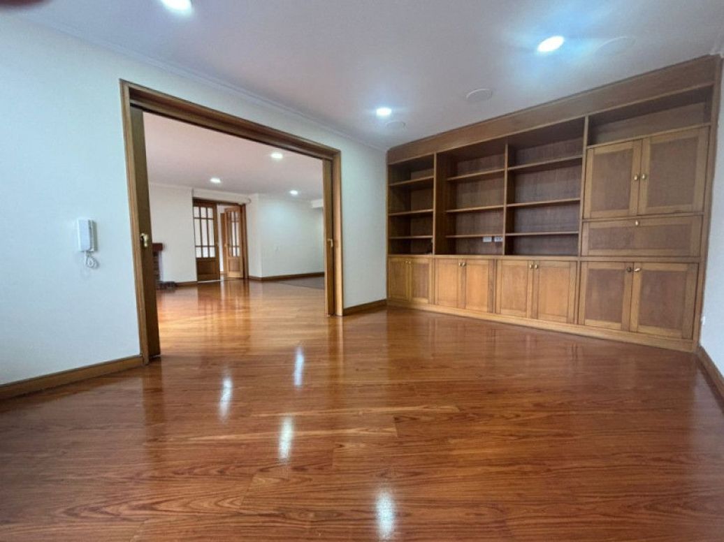 Apartamento de 2 alcobas en venta en Chicó Norte, Bogotá, 196 m² · foto 8 de 20