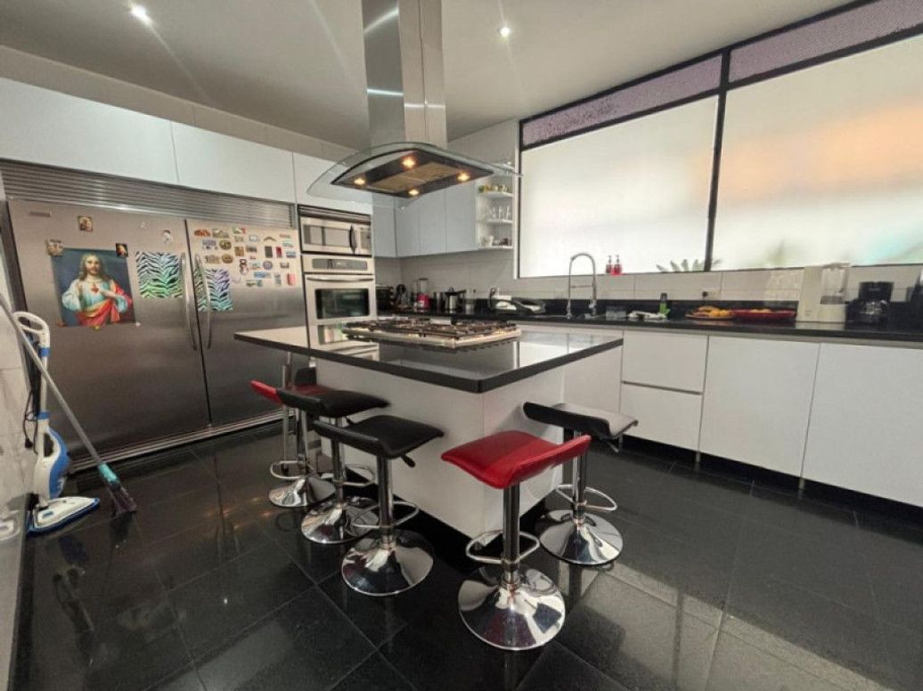 Casa de 4 alcobas en venta en Niza Suba, Bogotá, 380 m² · foto 9 de 20