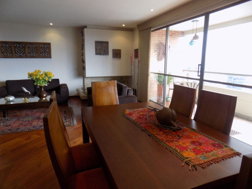 Apartamento de 3 alcobas en venta en Los Alpes, Bogotá, 276 m² · foto 3 de 20