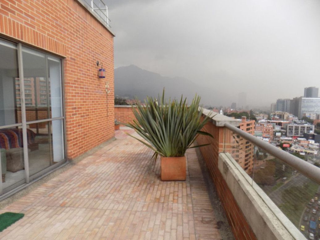 Apartamento de 3 alcobas en venta en Los Alpes, Bogotá, 276 m² · foto 5 de 20