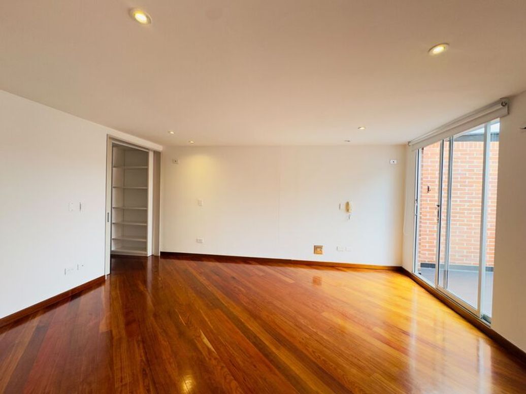 Apartamento de 4 alcobas en venta en Puente Largo, Bogotá, 136 m² · foto 7 de 12