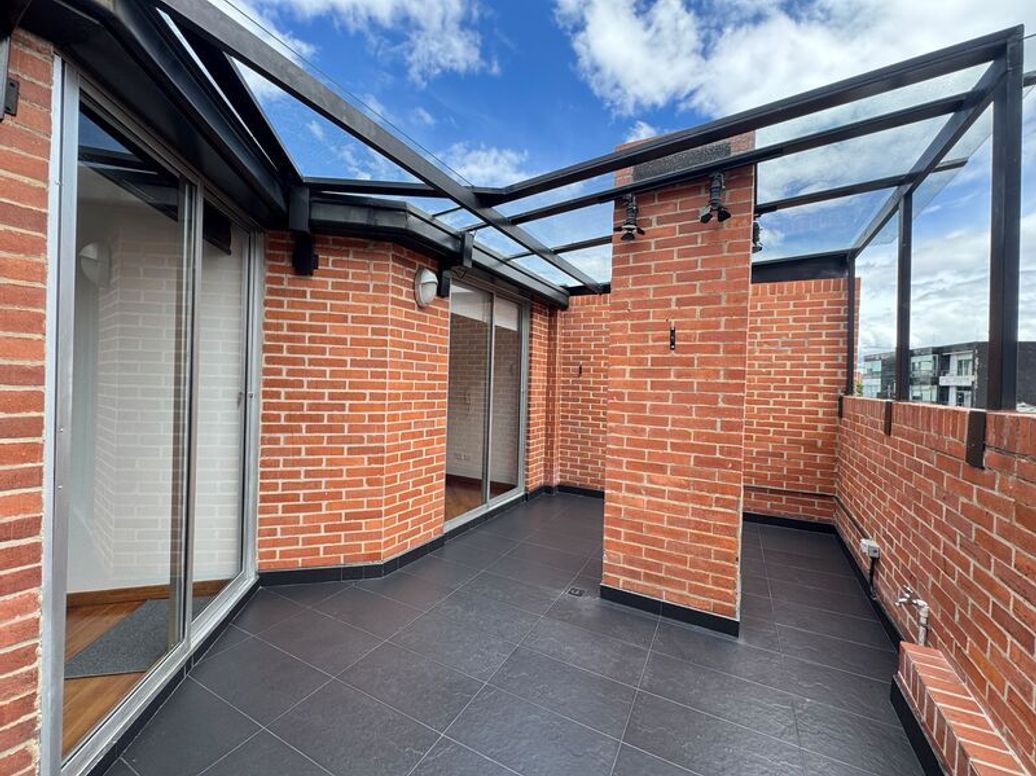 Apartamento de 4 alcobas en venta en Puente Largo, Bogotá, 136 m² · foto 10 de 12