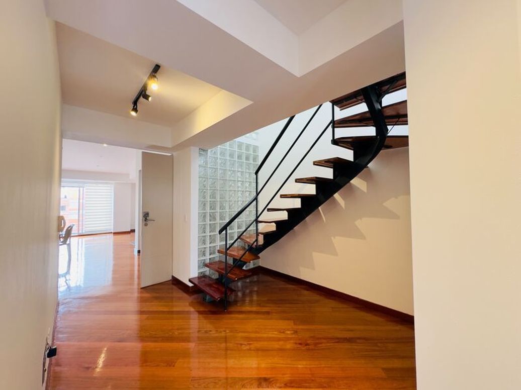 Apartamento de 4 alcobas en venta en Puente Largo, Bogotá, 136 m² · foto 3 de 12