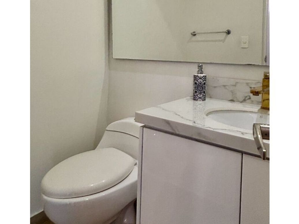 Apartamento de 3 alcobas en venta en Estoril, Bogotá, 131 m² · foto 8 de 20