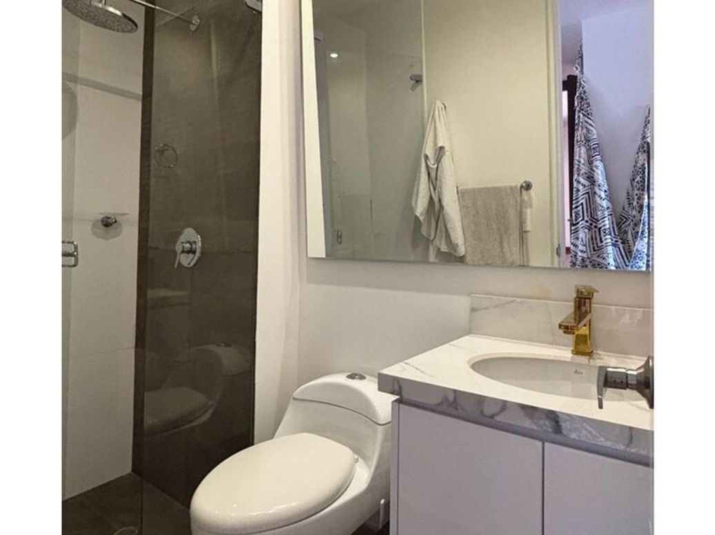 Apartamento de 3 alcobas en venta en Estoril, Bogotá, 131 m² · foto 12 de 20