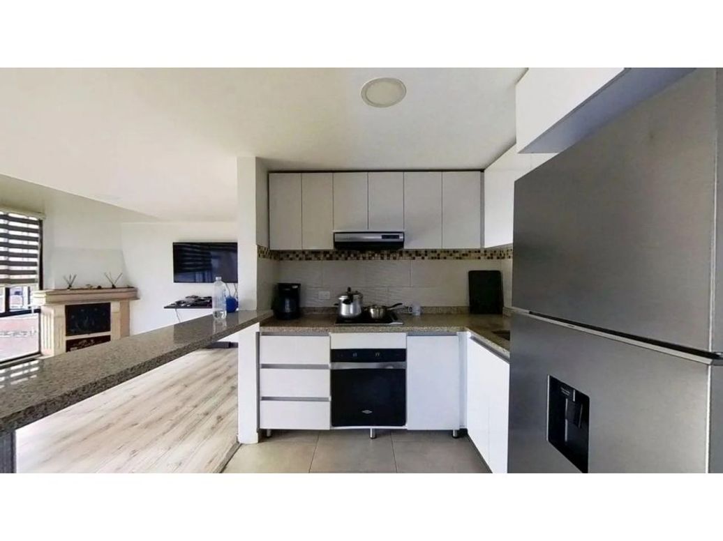 Apartamento de 3 alcobas en venta en Usaquén, Bogotá, 126 m² · foto 5 de 10