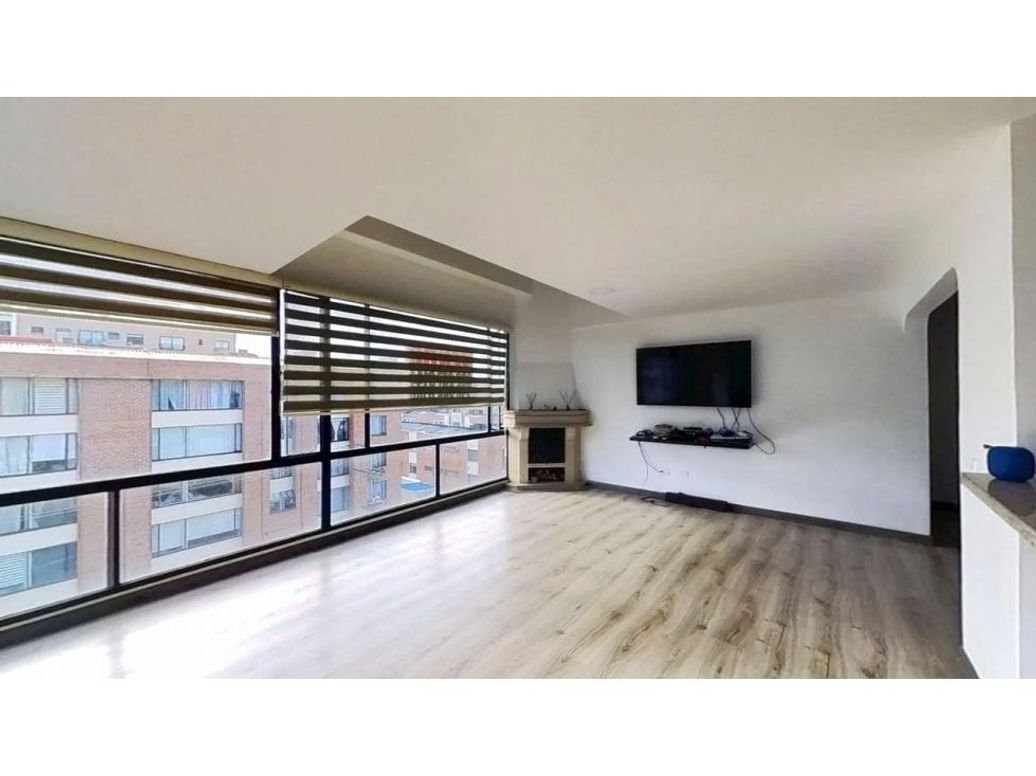 Apartamento de 3 alcobas en venta en Usaquén, Bogotá, 126 m² · foto 3 de 10