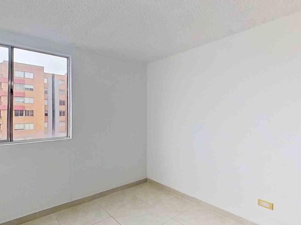 Apartamento de 3 alcobas en venta en Hayuelos, Bogotá, 55 m² · foto 4 de 19