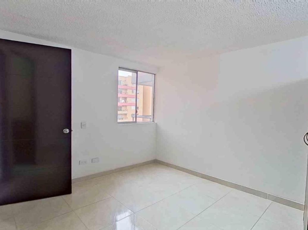 Apartamento de 3 alcobas en venta en Hayuelos, Bogotá, 55 m² · foto 12 de 19