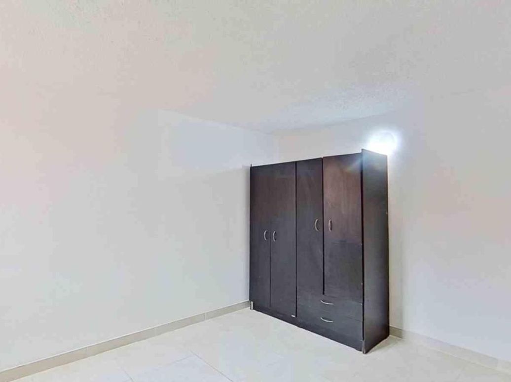 Apartamento de 3 alcobas en venta en Hayuelos, Bogotá, 55 m² · foto 11 de 19