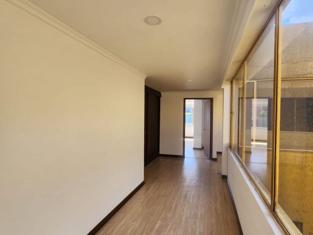 Apartamento de 3 alcobas en venta en Chico Norte Et. Iii, Bogotá, 295 m² · foto 6 de 20