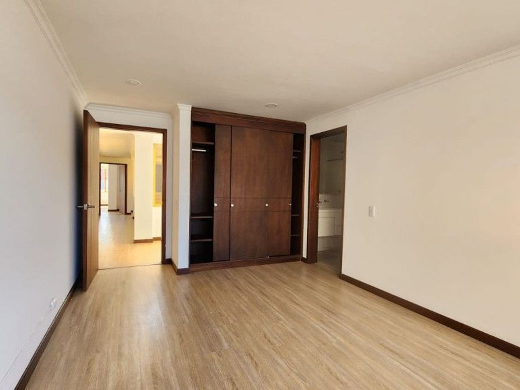 Apartamento de 3 alcobas en venta en Chico Norte Et. Iii, Bogotá, 295 m² · foto 5 de 20