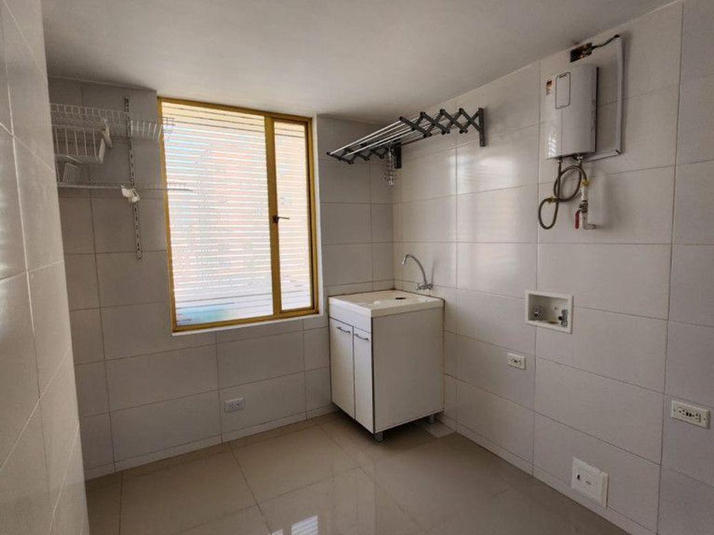 Apartamento de 3 alcobas en venta en Chico Norte Et. Iii, Bogotá, 295 m² · foto 13 de 20