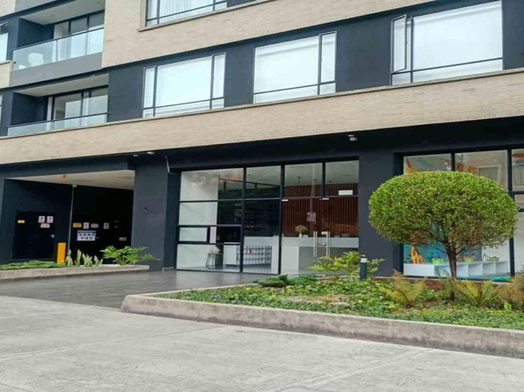 Apartamento de 2 alcobas en venta en Santa Barbara Occidental, Bogotá, 71 m² · foto 13 de 20