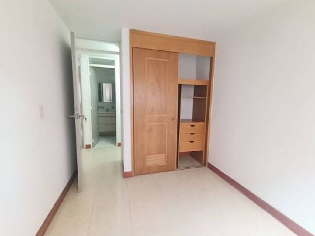 Apartamento de 3 alcobas en venta en San José De Spring, Bogotá, 60 m² · foto 9 de 14