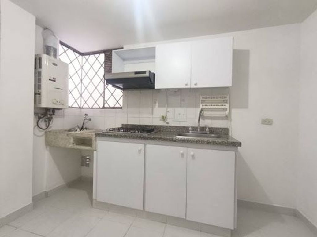Apartamento de 3 alcobas en venta en San José De Spring, Bogotá, 60 m² · foto 4 de 14