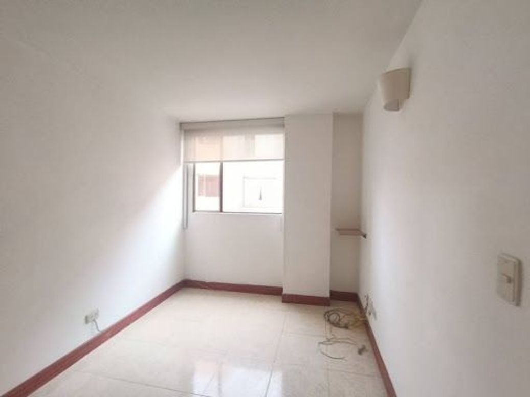 Apartamento de 3 alcobas en venta en San José De Spring, Bogotá, 60 m² · foto 8 de 14