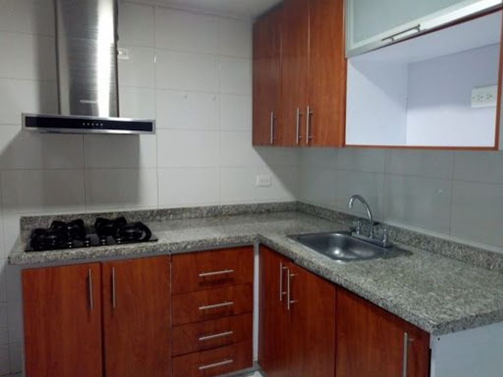 Casa de 5 alcobas en venta en Rionegro, Bogotá, 240 m² · foto 11 de 14