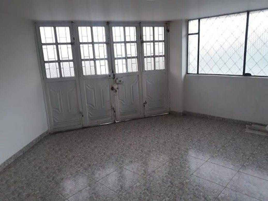 Casa de 5 alcobas en venta en Rionegro, Bogotá, 240 m² · foto 13 de 14