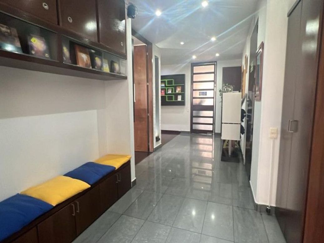 Apartamento de 2 alcobas en venta en San Patricio, Bogotá, 204 m² · foto 5 de 15