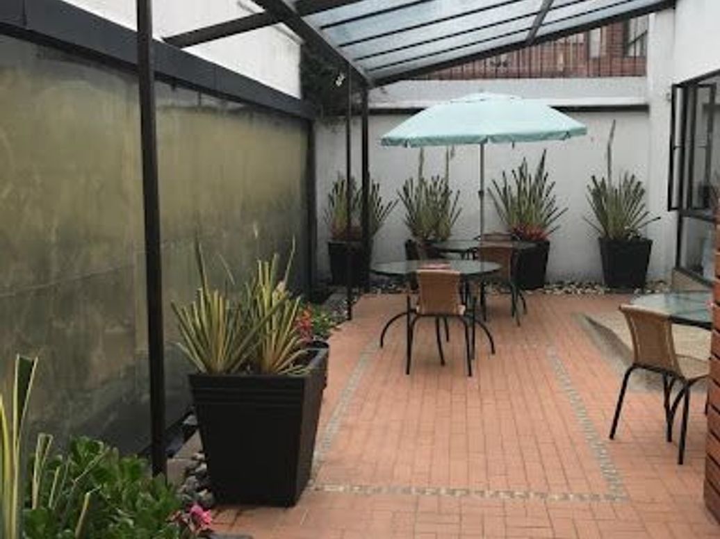 Casa de 8 alcobas en venta en Molinos Norte, Bogotá, 552 m² · foto 10 de 20