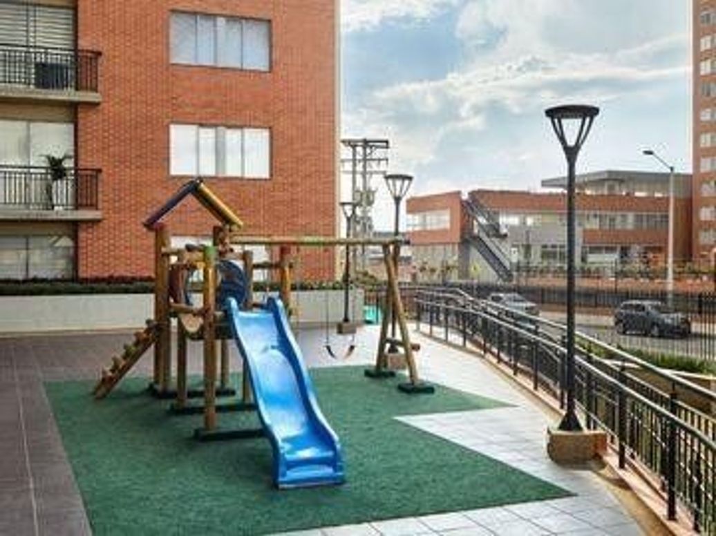 Apartamento de 3 alcobas en venta en Nueva Castilla, Bogotá, 72 m² · foto 3 de 12