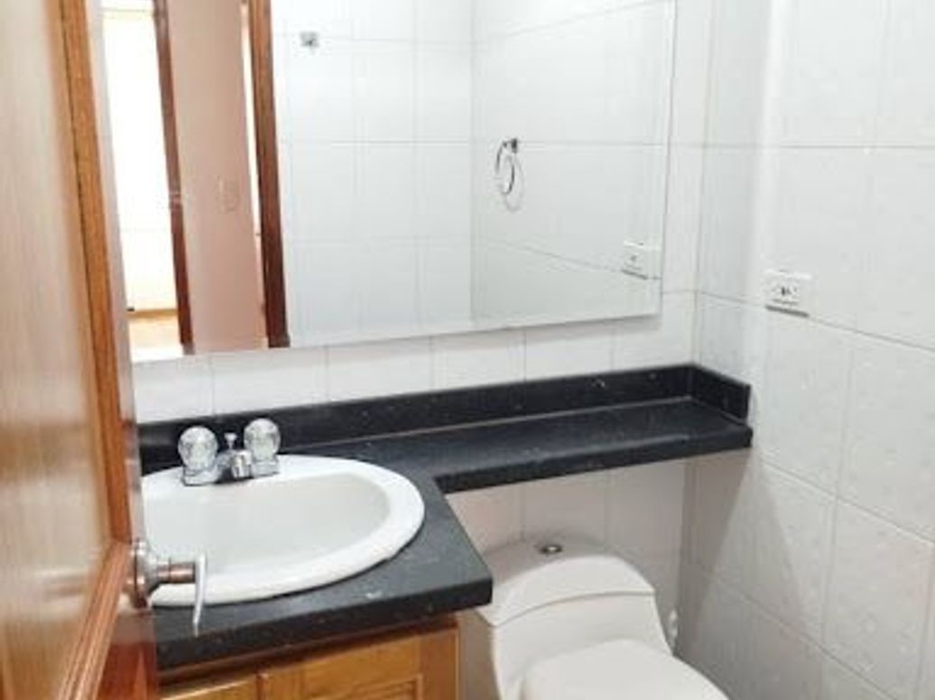 Apartamento de 4 alcobas en venta en La Calleja, Bogotá, 218 m² · foto 8 de 20