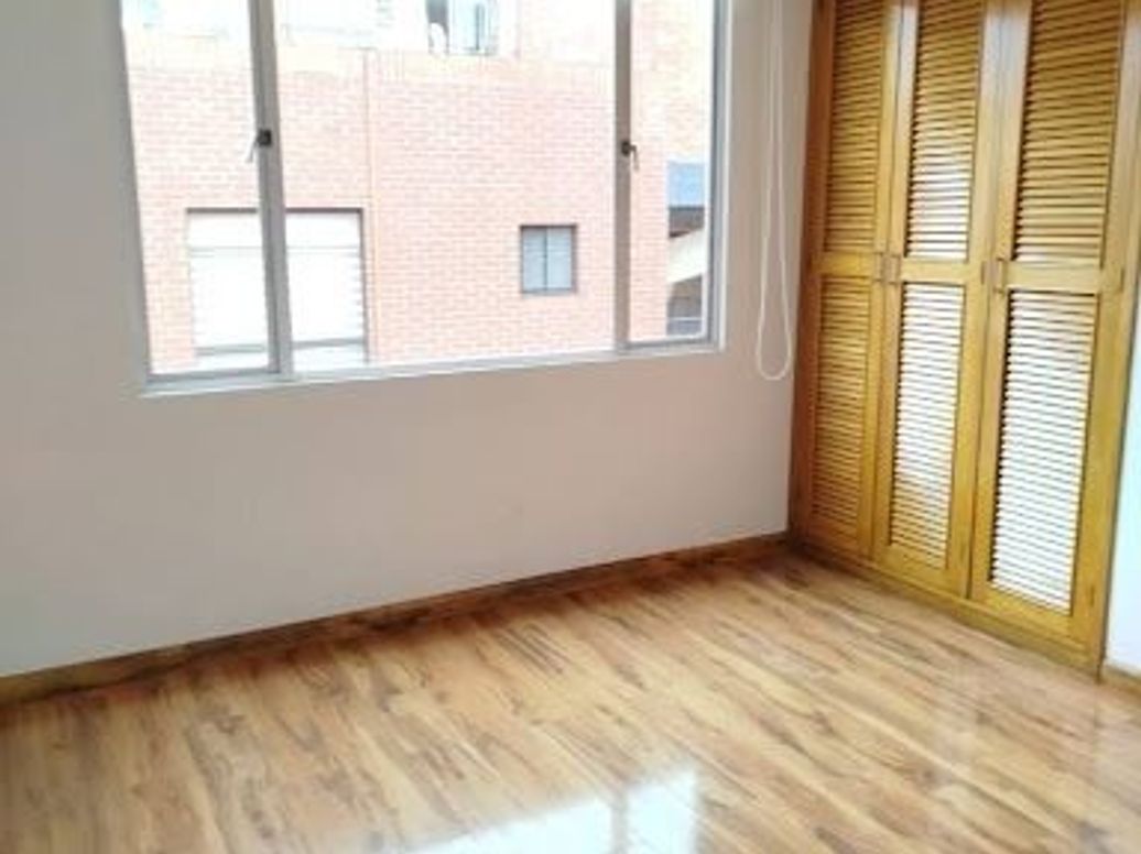 Apartamento de 4 alcobas en venta en La Calleja, Bogotá, 218 m² · foto 6 de 20